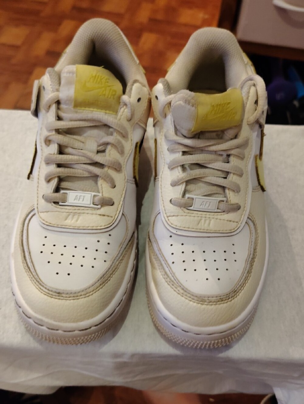 Nike White Sneakers with Pale Yellow Accents - Picture 6 of 9